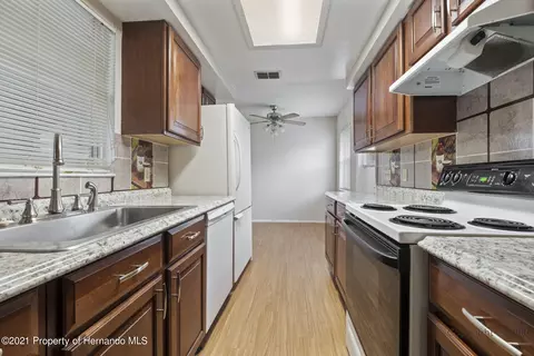 4281 Azora Rd, Spring Hill, FL 34608 photo 8