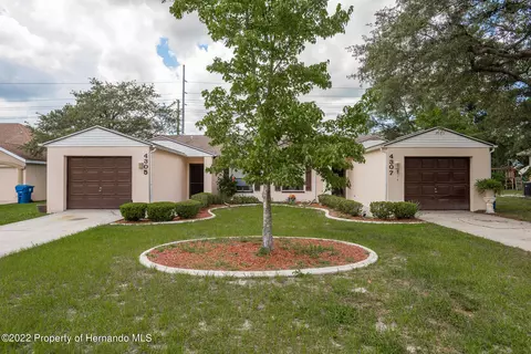 4305 Azora Rd, Spring Hill, FL 34608 photo 1