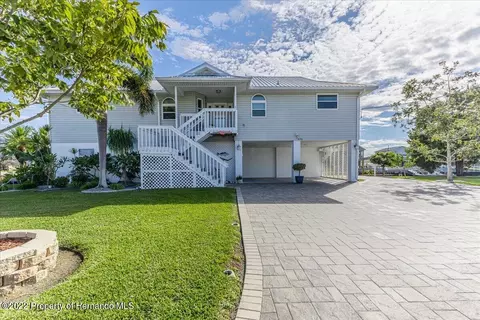 4198 Diaz, Hernando Beach, FL 34607 photo 3