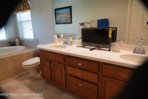 367 Barrington Ct, Spring Hill, FL 34609 photo 56