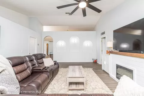 12087 Beck, Spring Hill, FL 34609 photo 4