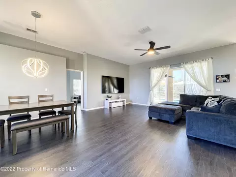 2445 Evenglow, Spring Hill, FL 34609 photo 12