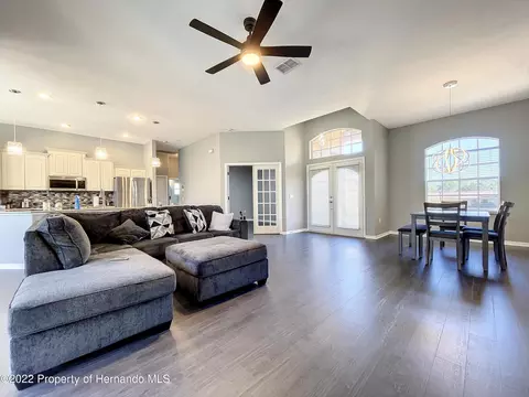 2445 Evenglow, Spring Hill, FL 34609 photo 10