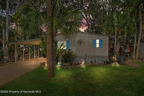 6421 Theresa, Weeki Wachee, FL 34607 photo 2