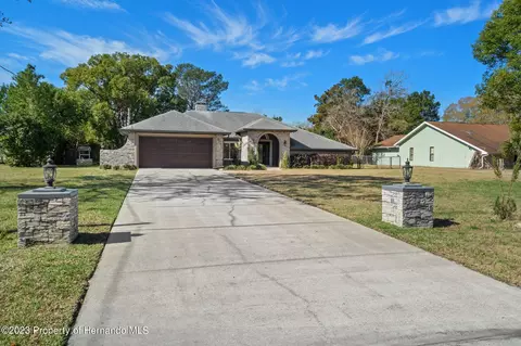 8191 Floral, Weeki Wachee, FL 34607 photo 4