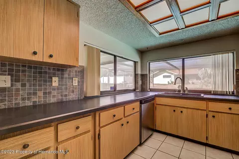 2211 Malaga, Spring Hill, FL 34609 photo 12