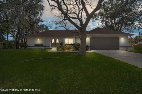 8350 Dora, Spring Hill, FL 34608 photo 2