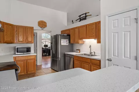 13197 Montego, Spring Hill, FL 34609 photo 9