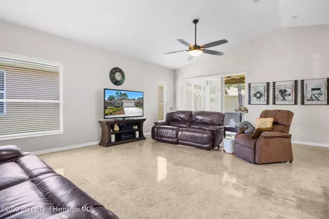4186 Silver Fox, Spring Hill, FL 34609 photo 8