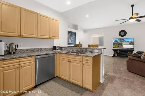 4186 Silver Fox, Spring Hill, FL 34609 photo 15