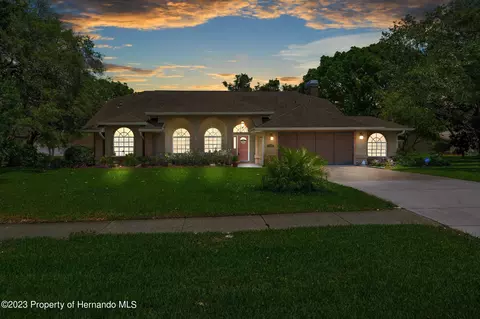 12313 Knotty Pne, Spring Hill, FL 34609 photo 2