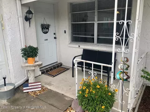 9767 Horizon, Spring Hill, FL 34608 photo 2