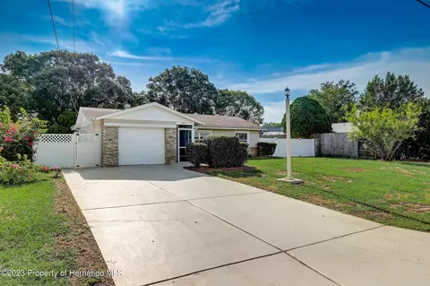 2034 Meredith, Spring Hill, FL 34608 photo 3