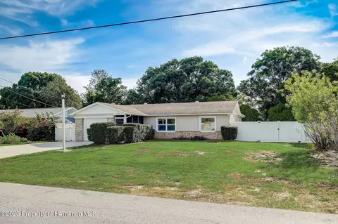 2034 Meredith, Spring Hill, FL 34608 photo 4