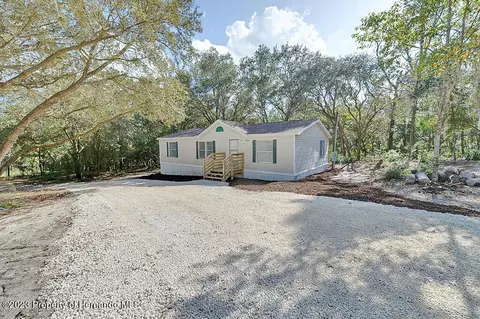 384 E Katie, Hernando, FL 34442 photo 4
