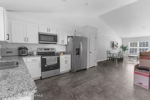10329 Chalmer St, Spring Hill, FL 34608 photo 2