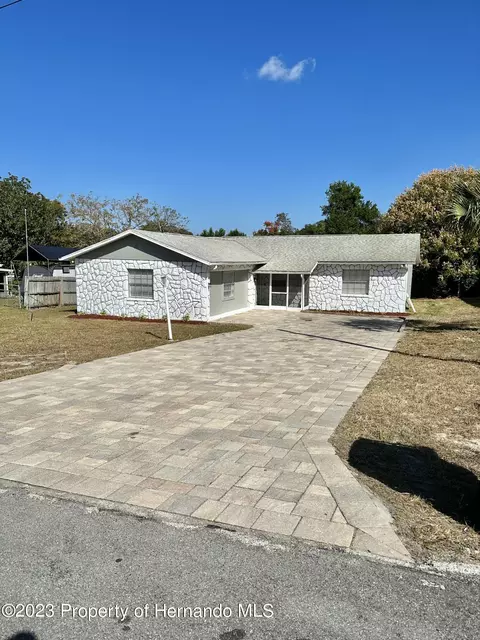 5477 Waycross, Spring Hill, FL 34606 photo 3