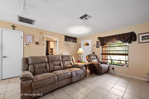 11112 Blythville, Spring Hill, FL 34608 photo 6