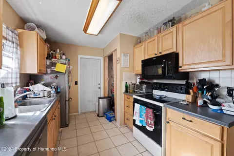 11112 Blythville, Spring Hill, FL 34608 photo 14