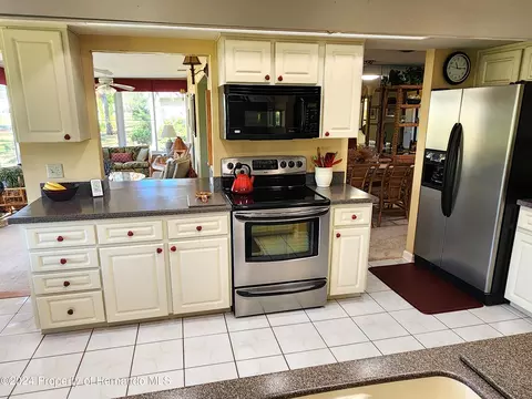 6373 Pine Mdws, Spring Hill, FL 34606 photo 8