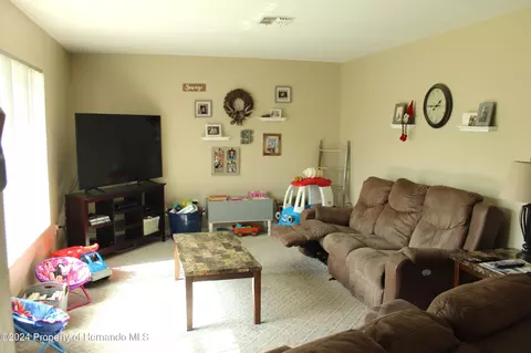 6491 Clearwater, Spring Hill, FL 34606 photo 5