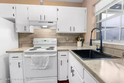 9124 Eldridge, Spring Hill, FL 34608 photo 9