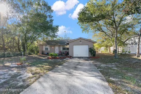 9124 Eldridge, Spring Hill, FL 34608 photo 2