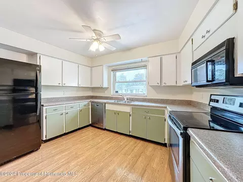 7155 Cambridge, Spring Hill, FL 34606 photo 5