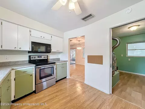 7155 Cambridge, Spring Hill, FL 34606 photo 4