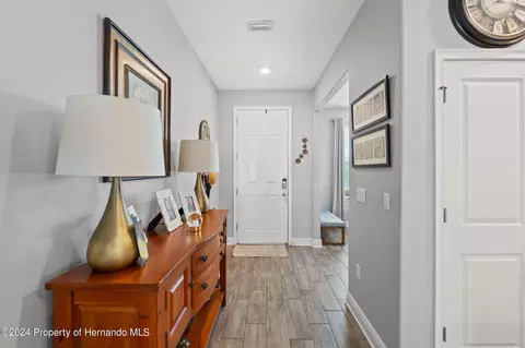 1144 Old Windsor, Spring Hill, FL 34609 photo 9