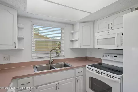 2459 Covington, Spring Hill, FL 34608 photo 20