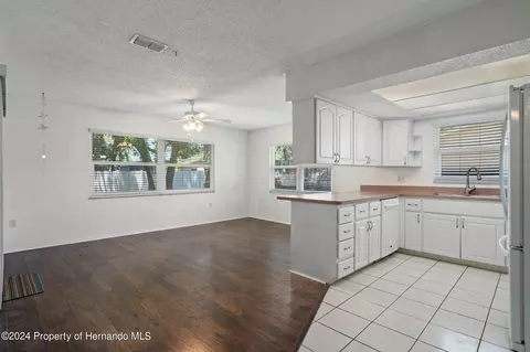 2459 Covington, Spring Hill, FL 34608 photo 14