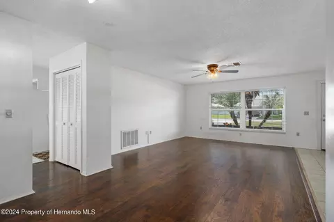 2459 Covington, Spring Hill, FL 34608 photo 10