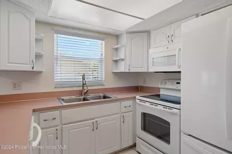 2459 Covington, Spring Hill, FL 34608 photo 17