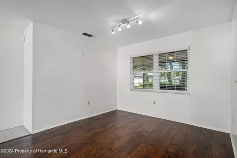 2459 Covington, Spring Hill, FL 34608 photo 12