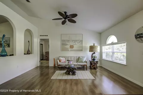 13008 Killian, Spring Hill, FL 34609 photo 4