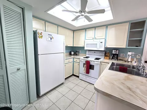 2252 Lytham, Spring Hill, FL 34606 photo 14
