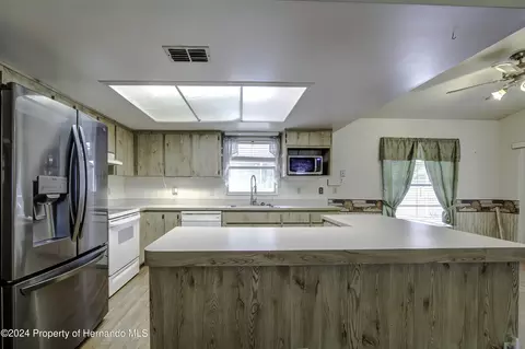 3005 Keeport, Spring Hill, FL 34609 photo 7