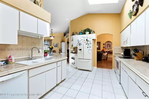 10368 Carrin, Spring Hill, FL 34608 photo 6