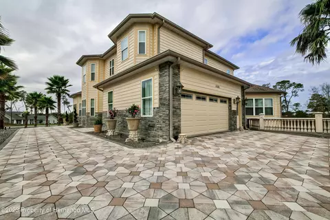 1123 Aladdin, Spring Hill, FL 34609 photo 11