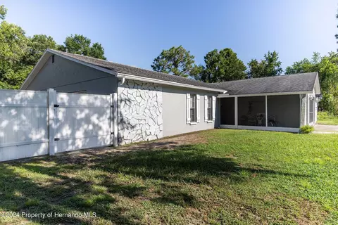 3172 Greynolds Ave, Spring Hill, FL 34608 photo 3