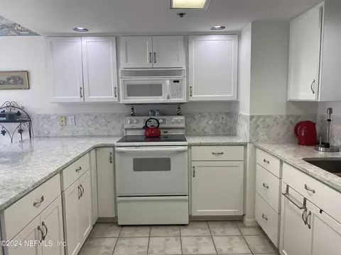 332 Village Dr, Saint Augustine, FL 32084 photo 13