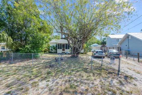1619 Avocado Ave, Melbourne, FL 32935 photo 1