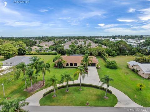 4935 SE Gem Dr, Stuart, FL 34997 photo 1