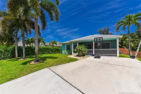 4901 SE Kingfish Ave, Stuart, FL 34997 photo 1