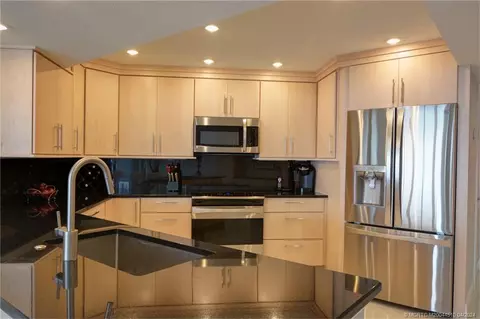 Kitchen - 9500 S Ocean Dr #1805, Jensen Beach, FL 34957 photo 2 of 5