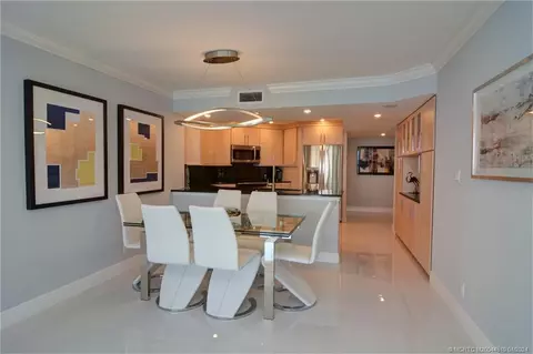 Dining - 9500 S Ocean Dr #1805, Jensen Beach, FL 34957 photo 1 of 3