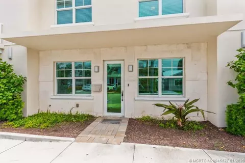 Exterior - 53 SE Seminole St #2B, Stuart, FL 34994 photo 1 of 2