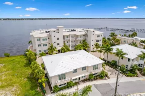Other - 53 SE Seminole St #2B, Stuart, FL 34994 photo 1 of 10