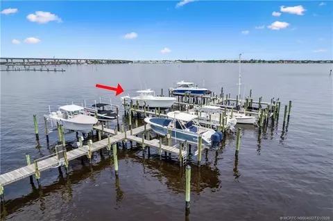 View/Area - 53 SE Seminole St #2B, Stuart, FL 34994 photo 2 of 4
